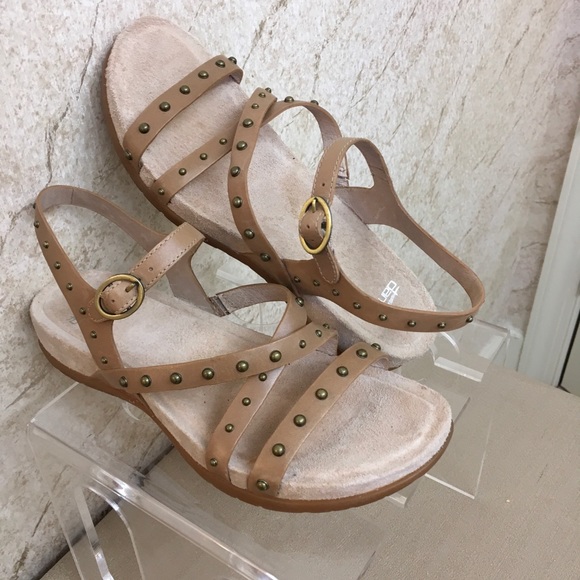 dansko brigitte studded strappy sandal
